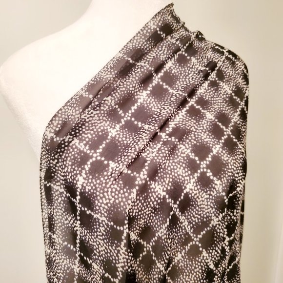 CALVIN KLEIN Black & White Plaid Wrap Scarf Cruise Travel Beach Flowy Soft Check - Picture 6 of 8